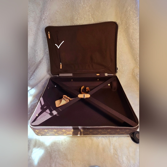 Louis Vuitton Horizon 55 Carry-On M23203 - Picture 13 of 15